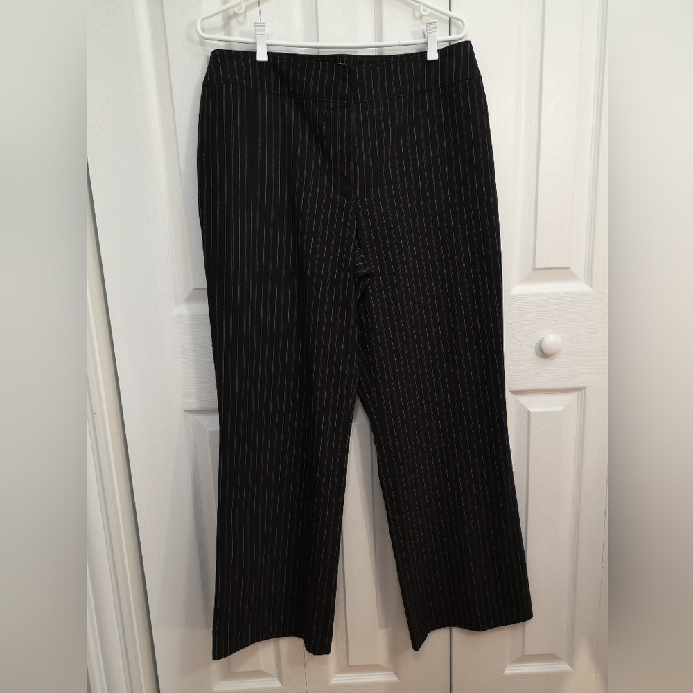 LOFT Women's Black Pinstripe Trousers Size 14